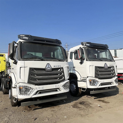 セグメント重型トラック 6X4 60 トン Rhd Sinotruk HOWOヘッド トラクタートラック マニュアルウィンドウ