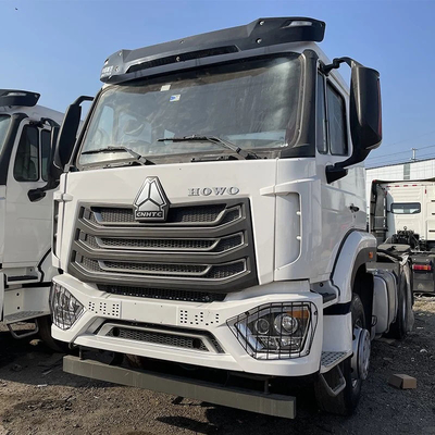 セグメント重型トラック 6X4 60 トン Rhd Sinotruk HOWOヘッド トラクタートラック マニュアルウィンドウ