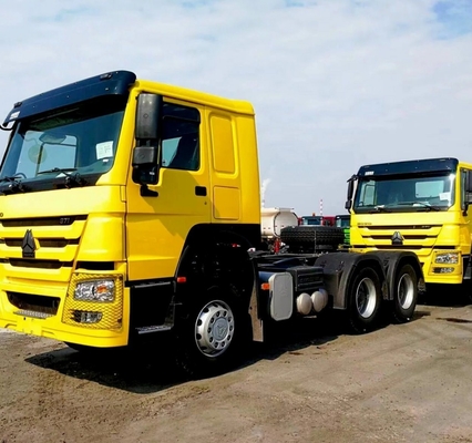 450hp 重量 Sinotruk HOWO 4X2 トラクターヘッド プライムムーバー トラック 最大トルク