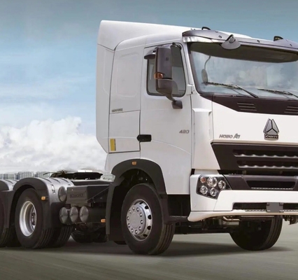 450hp 重量 Sinotruk HOWO 4X2 トラクターヘッド プライムムーバー トラック 最大トルク
