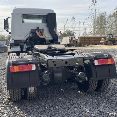 Sinotruk HOWO トラクター トラックとECE認証のカスタマイズ可能