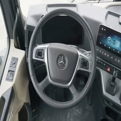375/420/460HP 6X4 トラクター トラックヘッド FAW J6p トラックヘッド エンジン容量&gt;8Lと1