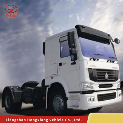 Sinotruck HOWO CNG トラクター トラック 6×4 駆動ホイールとエアサスペンション 運転席