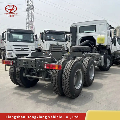 Sinotruk HOWO トラクター 運転席とエアサスペンションの良い状態のダンプトラック