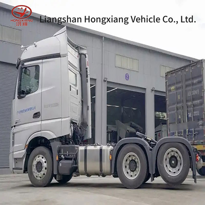 GCC認定 8.2tons Shacman トラクターヘッド トラック 重荷および輸送用
