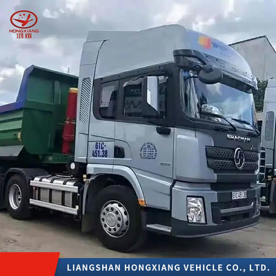 ECE認定 Sinotruk HOWO ウェイチャイエンジンと手動窓付きのユーロトラクタートラック