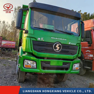 重荷トラックセグメント ディーゼル HOWO トラクターヘッド トラック エンジン容量 &gt;8L