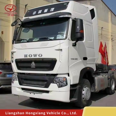 1年 販売後サービス CNG 6X4 トラクター HOWO T7 Euro 5 トラクターの頭部と座席 ≤5