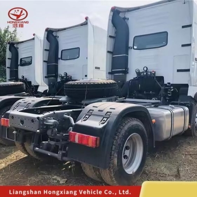 シノトルク HOWO 6X4 トラクター HOWO T7 トラック FAW 総車両重量 5001-10000 kg