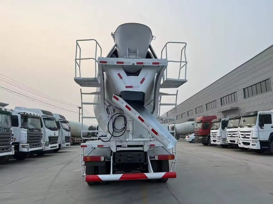 6x4 ドライブモード 自転載 コンクリートミキサー トラック 最適12.00r22.5タイヤのポンプ