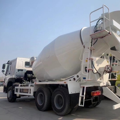 ODM Sinotruk HOWO 6X4 重荷 10ホイール 8cbm 9cbm 10cbm 12cbm トラックマウントミキサー