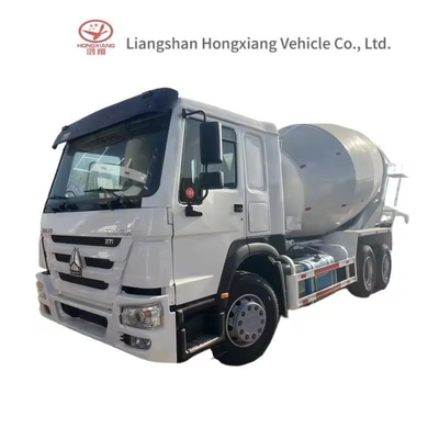 Sinotruk HOWOセメントコンクリートミキサートラック 8m3 10m3 12m3 6X4セグメント重型トラック
