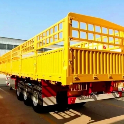 1年 販売後サービス 貨物車型 畜産輸送機 牛のフェンス付きセミトレーラー